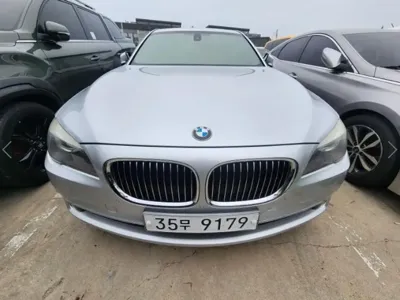 BMW 7-Series · 2010 год