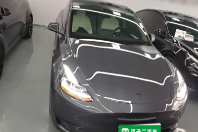 Tesla Model Y 2022, 69900 км, за 28652 USD