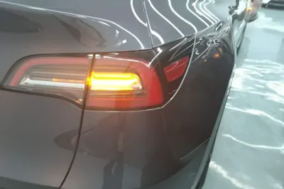 Tesla Model Y 2022, 69900 км, за 28652 USD - фото 9