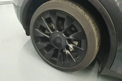 Tesla Model Y 2022, 69900 км, за 28652 USD - фото 11