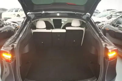 Tesla Model Y 2022, 69900 км, за 28652 USD - фото 22