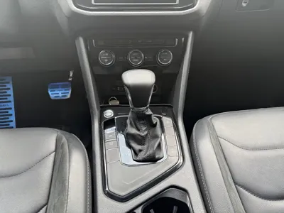 Volkswagen Tiguan L 2018, 94700 км, за 10299.63 USD - фото 11