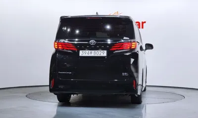 Toyota Alphard 2024, 57168 км, за 59458.2 USD
