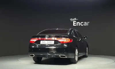 Hyundai Grandeur 2016, 104522 км, за 4719.71 USD
