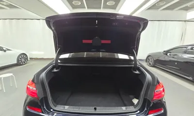 BMW 7-Series 2018, 130698 км, за 21530.79 USD - фото 20