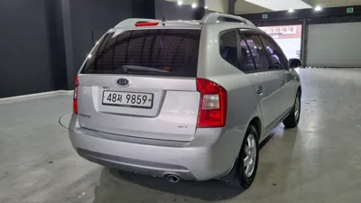 Kia Carens 2012, 35880 км, за 3125.61 USD