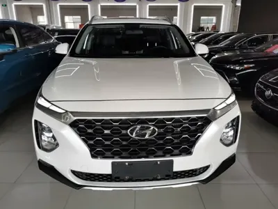 Hyundai Santa Fe 2019, 53099 км, за 10816.08 USD