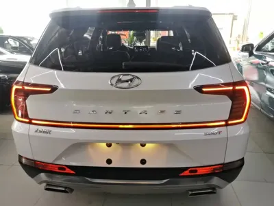 Hyundai Santa Fe 2019, 53099 км, за 10816.08 USD