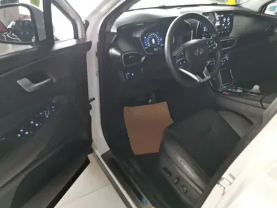 Hyundai Santa Fe 2019, 53099 км, за 10782.63 USD - фото 11