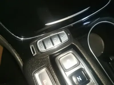 Hyundai Santa Fe 2019, 53099 км, за 10782.63 USD - фото 17