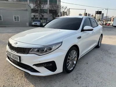 Kia K5 · 2019 год