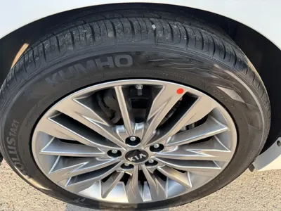 Kia K5 2019, 79056 км, за 8402.26 USD
