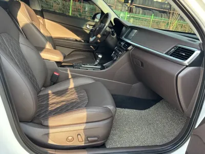 Kia K5 2019, 79056 км, за 8402.26 USD - фото 8