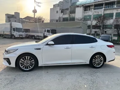 Kia K5 2019, 79056 км, за 8402.26 USD - фото 19