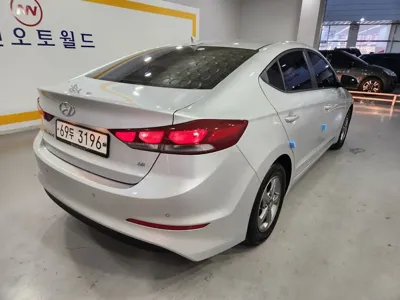 Hyundai Avante 2018, 36238 км, за 7345.77 USD - фото 6