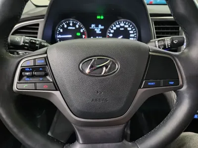 Hyundai Avante 2018, 36238 км, за 7345.77 USD - фото 14