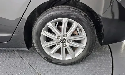 Hyundai Avante 2014, 151888 км, за 2565.12 USD