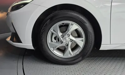 Hyundai Avante 2023, 11908 км, за 11832.37 USD
