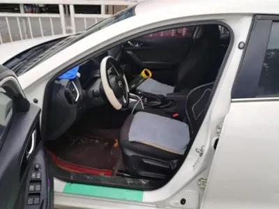 Mazda 3 Axela 2016, 147300 км, за 4930.01 USD - фото 9