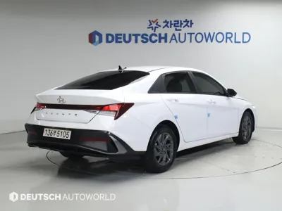Hyundai Avante 2024, 92000 км, за 11809.11 USD