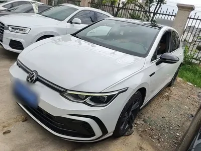 Volkswagen Golf · 2021 год