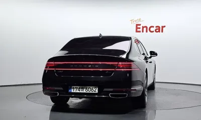 Genesis G90 2023, 110580 км, за 32247.57 USD