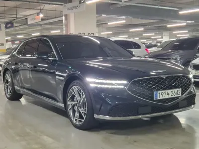 Genesis G90 2022, 39000 км, за 44146.12 USD