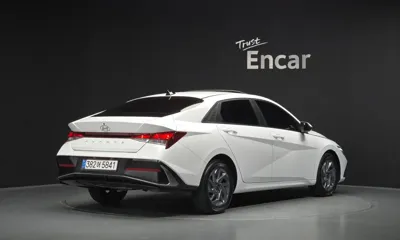 Hyundai Avante 2024, 33100 км, за 14201.96 USD