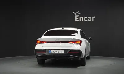 Hyundai Avante 2024, 33100 км, за 14201.96 USD