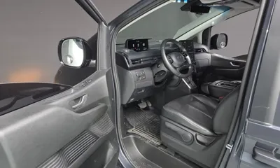 Hyundai Staria 2023, 81909 км, за 14873.09 USD - фото 10