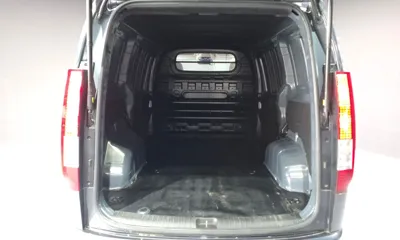 Hyundai Staria 2023, 81909 км, за 14873.09 USD - фото 20