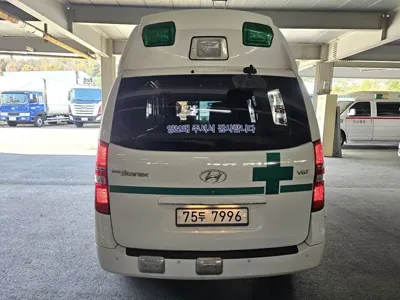 Hyundai Starex 2015, 24000 км, за 8457.22 USD
