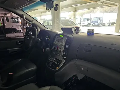 Hyundai Starex 2015, 24000 км, за 8402.26 USD - фото 9