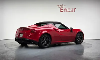 Alfa Romeo 4C 2018, 44408 км, за 84679.01 USD - фото 20