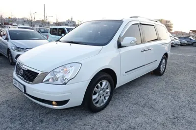 Kia Canival · 2012 год