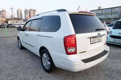 Kia Canival 2012, 142727 км, за 3741.63 USD - фото 6
