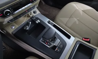 Audi Q5 2022, 34120 км, за 29005.61 USD - фото 9