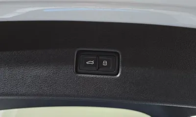 Audi Q5 2022, 34120 км, за 29005.61 USD - фото 20
