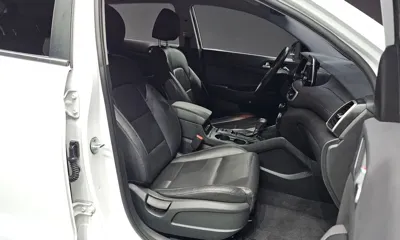 Hyundai Tucson 2019, 100633 км, за 10831.04 USD - фото 26