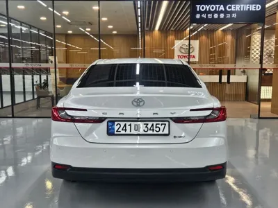 Toyota Camry 2025, 33854 км, за 26441.06 USD