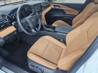 Toyota Camry 2025, 33854 км, за 26257.06 USD - фото 13