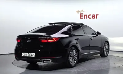 Kia K7 2018, 149612 км, за 8402.26 USD