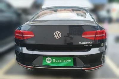 Volkswagen Magotan 2018, 85600 км, за 11068 USD
