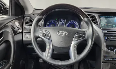 Hyundai Grandeur 2016, 179824 км, за 4813.95 USD - фото 13