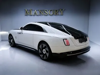Rolls-Royce Spectre 2024, 5761 км, за 377677.78 USD