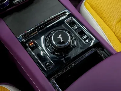 Rolls-Royce Spectre 2024, 5761 км, за 377677.78 USD - фото 19