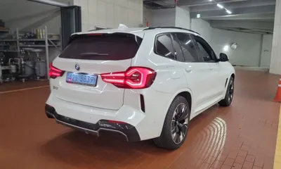 BMW iX3 2023, 22781 км, за 31921.84 USD