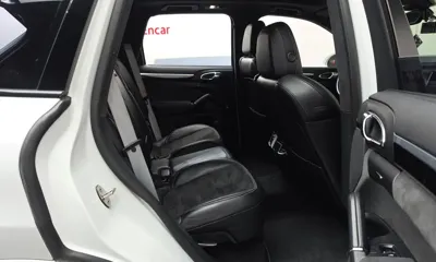 Porsche Cayenne 2017, 147111 км, за 23446.27 USD - фото 12