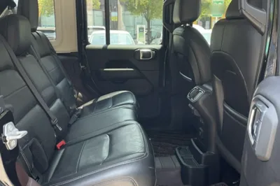 Jeep Wrangler 2019, 69000 км, за 37576 USD - фото 13