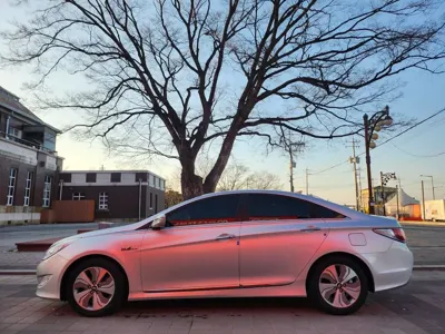 Hyundai Sonata 2014, 190000 км, за 1916.09 USD